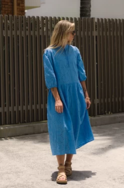 Paris Cornflower Blue Lace Midi Dress 12 Paris Cornflower Blue Lace Midi Dress -Fashion Clothing Store 13 1abca401 6fc7 421f 97f9 e60b0a82e91a 560x700 1