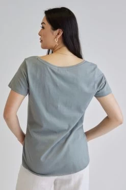 Respect Relaxed Seagrass V Neck Organic Tee 9 Respect Relaxed Seagrass V Neck Organic Tee -Fashion Clothing Store 1D097E42 B86B 44F1 BD67 1E8CEF5CCDBB 1 105 c