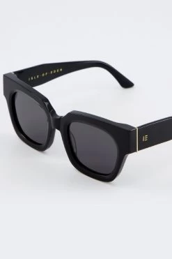Rae Black Sunglasses 8 Rae Black Sunglasses -Fashion Clothing Store 1E96ACB2 C143 4357 BBEE 6E6ACC206F0C 1 105 c