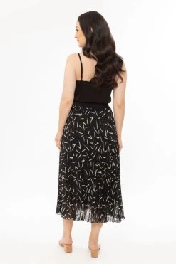 Pleated Black Spot Hibiscus Midi Skirt -Fashion Clothing Store 4835FC1C F019 454F 9B2C B60E4DBC4788 1 105 c