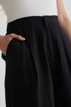 Tailor Black Pleat Front Wide Leg Pant -Fashion Clothing Store 48EAF6ED F0BB 4028 9AE1 6A789ABDE014 1 201 a