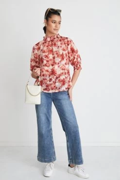 Influential Red Ink Blot Shirred Neck Ss Top 10 Influential Red Ink Blot Shirred Neck Ss Top -Fashion Clothing Store 658758E4 FF64 44E4 8167 6928A856CFD1 1 105 c