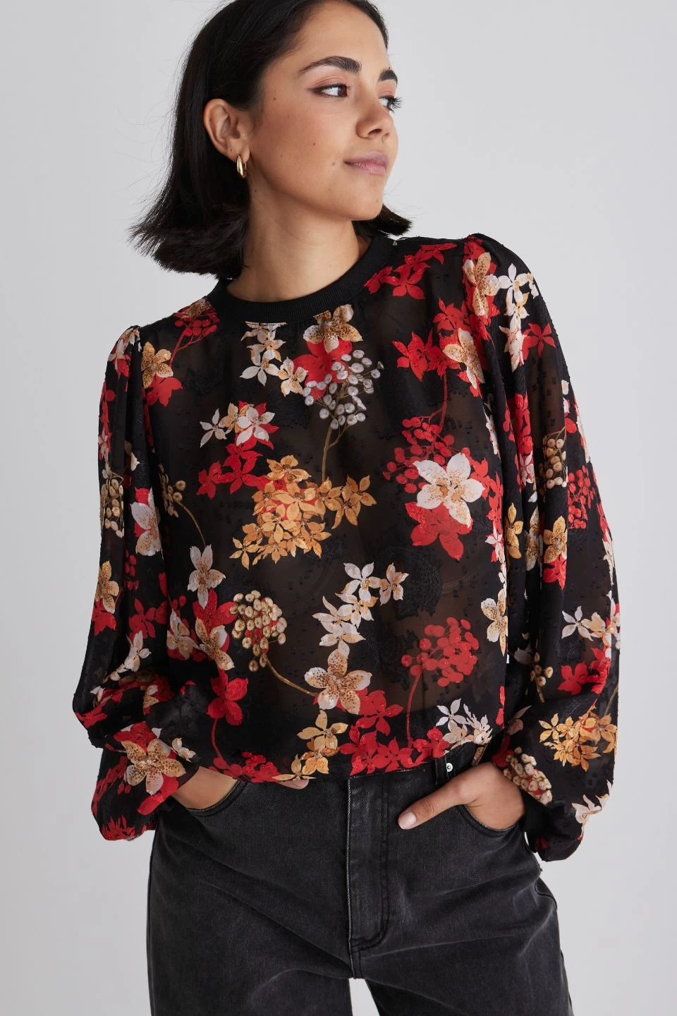 Chance Black Red Floral Georgette Ls Rib Hem Top 4 Chance Black Red Floral Georgette Ls Rib Hem Top - Image 2