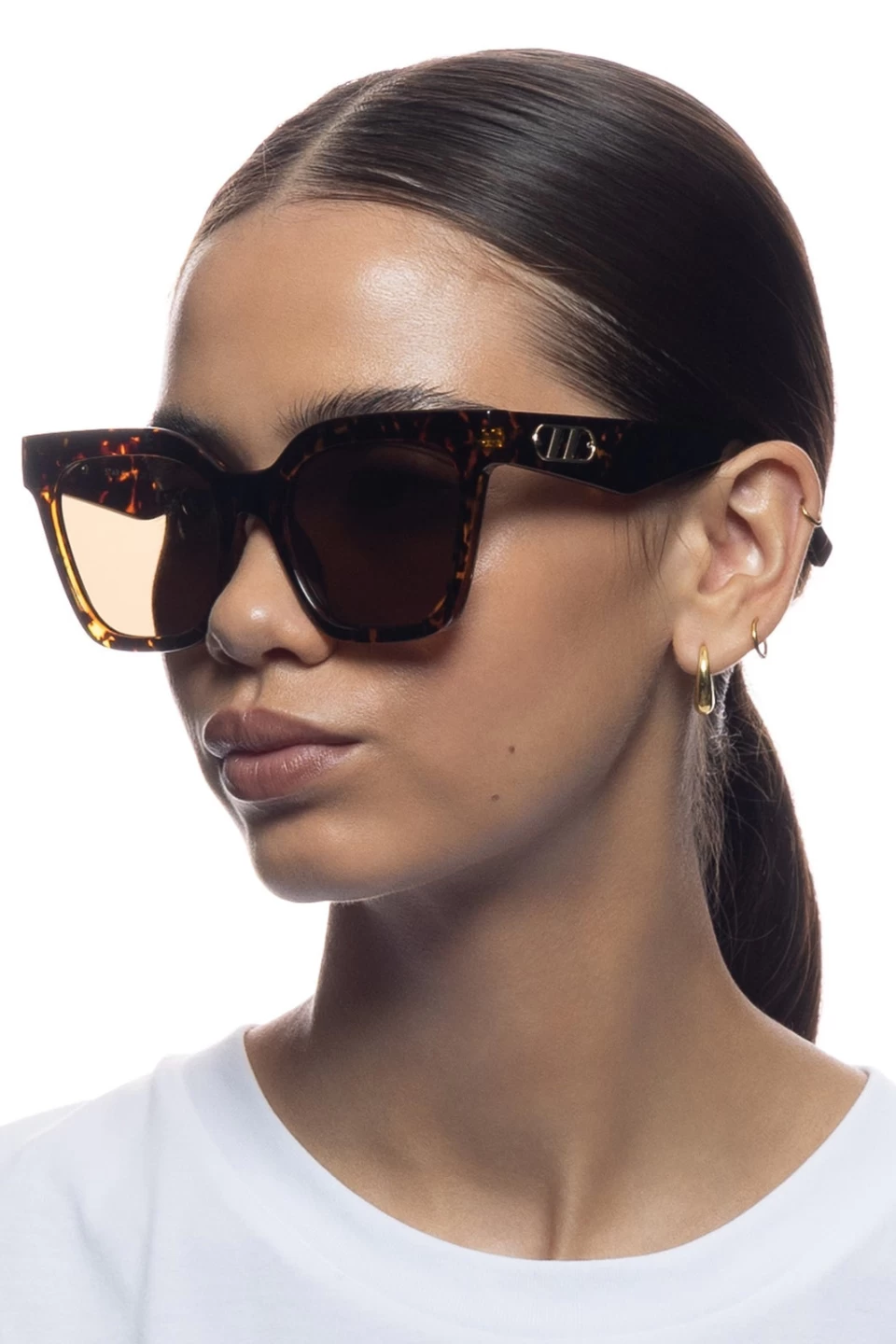 Le Specs Star Glow Dark Tort Brown Large Mono Lens Sunglasses 4 Le Specs Star Glow Dark Tort Brown Large Mono Lens Sunglasses - Image 2