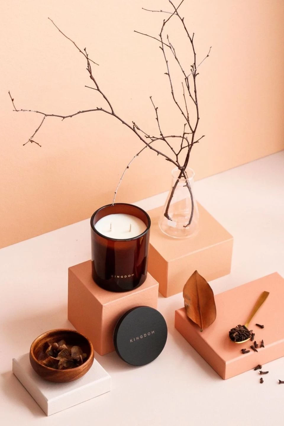 Clove Tobacco Candle Luxury Soy 300g 4 Clove Tobacco Candle Luxury Soy 300g - Image 2