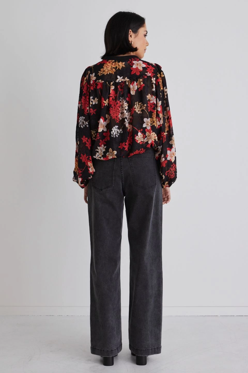 Chance Black Red Floral Georgette Ls Rib Hem Top 6 Chance Black Red Floral Georgette Ls Rib Hem Top - Image 4