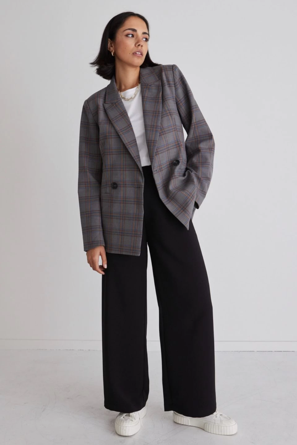 Effortless Brown Check Oversized Single Breasted Boyfriend Blazer 5 Effortless Brown Check Oversized Single Breasted Boyfriend Blazer - Image 3