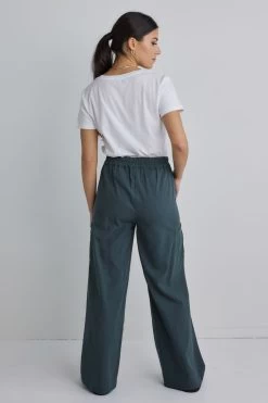 Blake Forest Wide Leg Canvas Panelled Stretch Back Pant -Fashion Clothing Store 9F2B4E30 4D49 4D5E A804 8A833E35482A 1 201 a