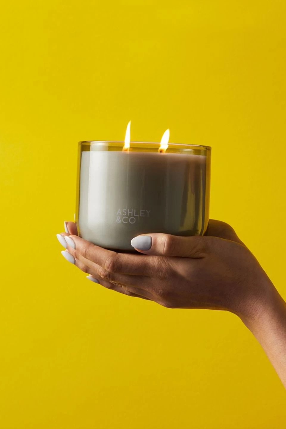 Natural Waxed Tui + Kahili Perfume Candle XL 730g EOL 4 Natural Waxed Tui + Kahili Perfume Candle XL 730g EOL - Image 2