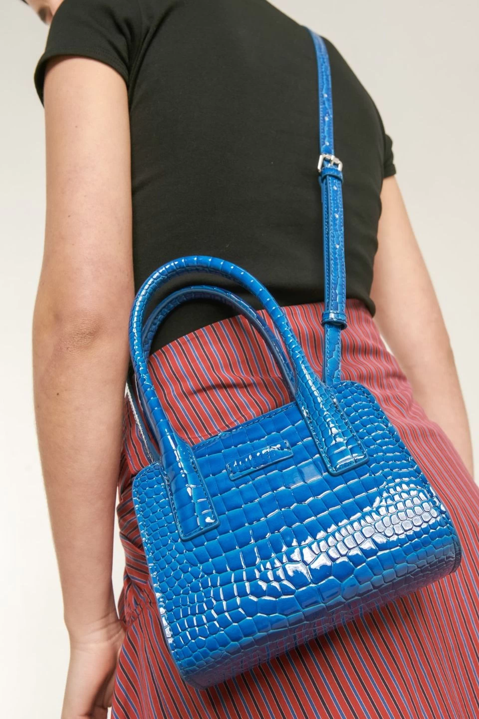 Paloma Cobalt Croc Recycled PU Mini Tote Crossbody Bag 6 Paloma Cobalt Croc Recycled PU Mini Tote Crossbody Bag - Image 4