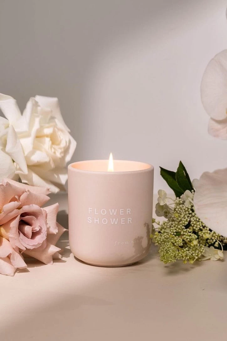 Flower Shower 310g Perfumed Candle 3 Flower Shower 310g Perfumed Candle