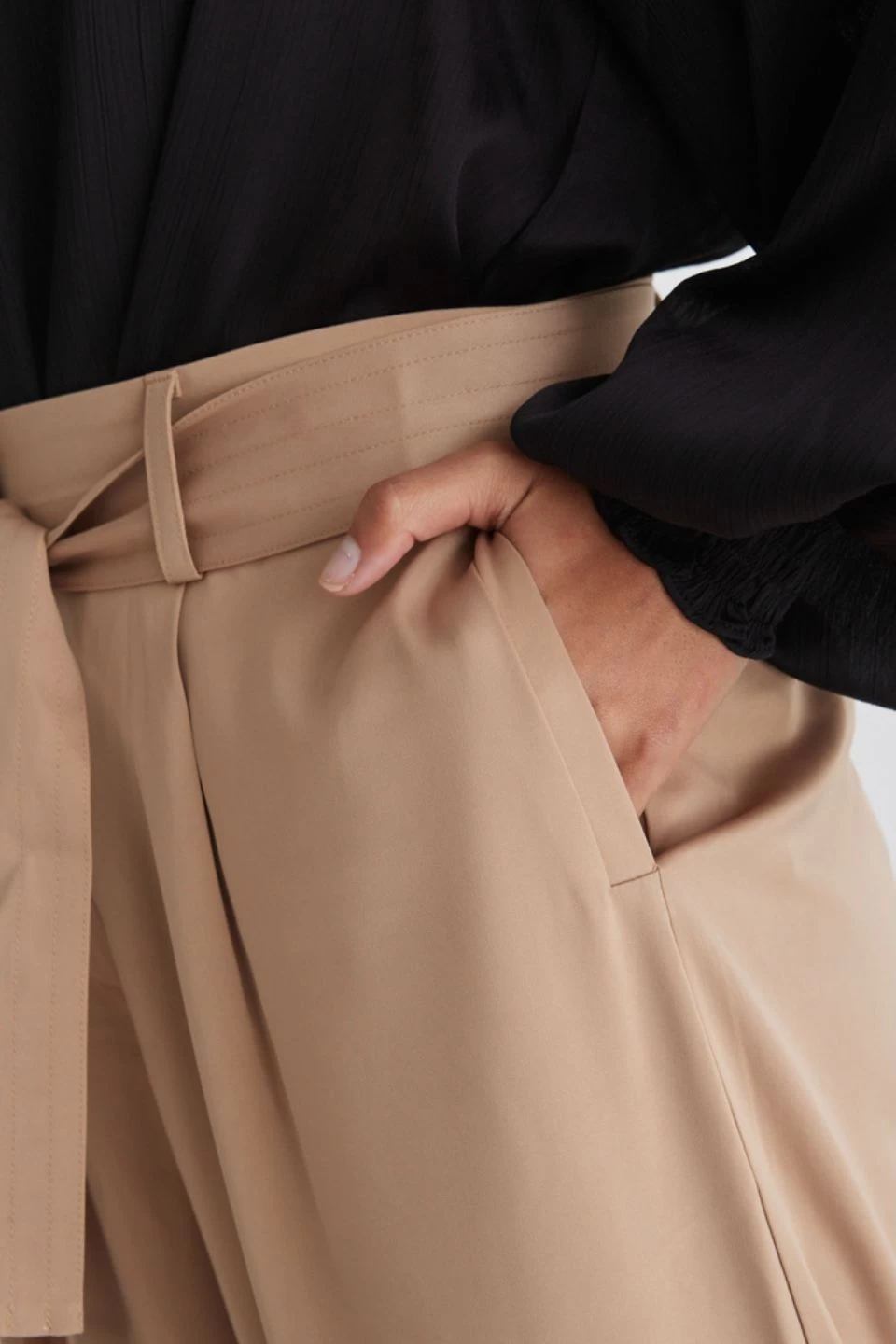 Seductive Champagne Satin Wide Leg Satin Pants 6 Seductive Champagne Satin Wide Leg Satin Pants - Image 4