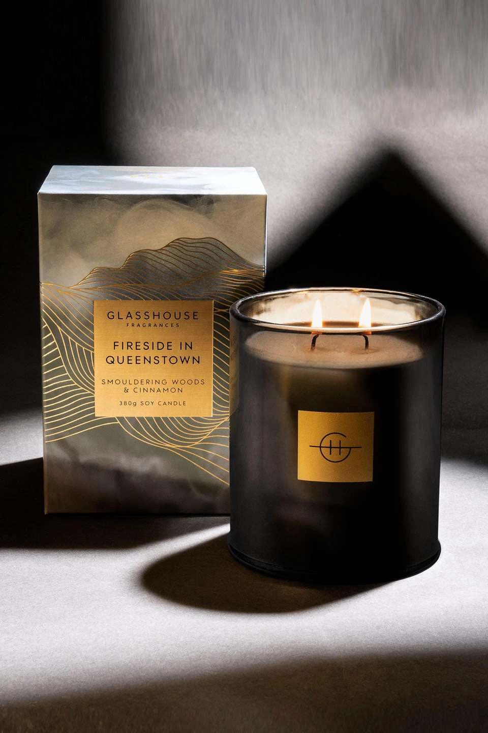 380g Triple Scented Fireside In Queenstown Limited Edition Candle 4 380g Triple Scented Fireside In Queenstown Limited Edition Candle - Image 2