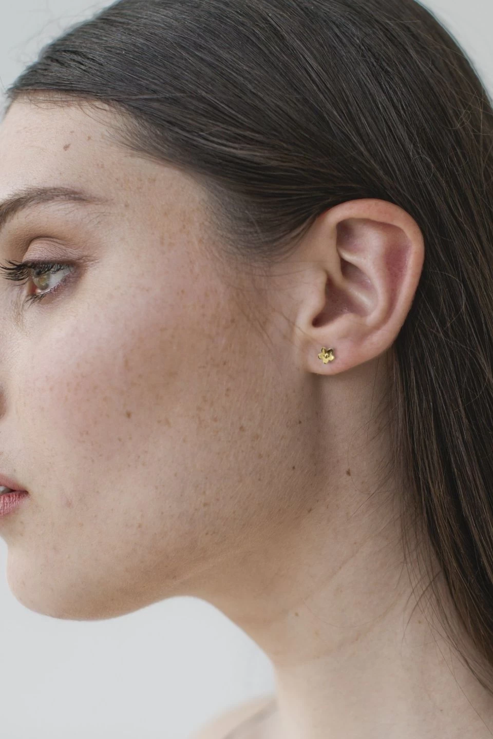 Daisy Day Silver Studs 4 Daisy Day Silver Studs - Image 2