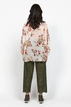 Context Ivory Floral LS Top 9 Context Ivory Floral LS Top -Fashion Clothing Store JD4029ContextTopJD4003AdjectivePant BACK 800x 98c81a4b ad29 4a19 8351 2c620bf3eac2