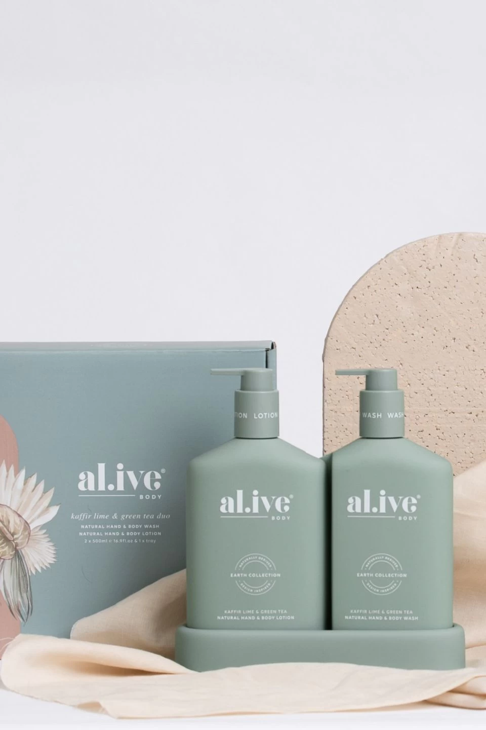 Kaffir Lime & Green Tea Hand & Body 500ml Wash + 500ml Lotion Sage Duo + Tray EOL 4 Kaffir Lime & Green Tea Hand & Body 500ml Wash + 500ml Lotion Sage Duo + Tray EOL - Image 2