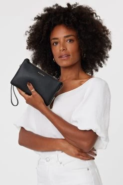 Tilly Multi Pocket Black Leather Crossbody Clutch 9 Tilly Multi Pocket Black Leather Crossbody Clutch -Fashion Clothing Store Saben AW22 Model Tilly Black Crossbody 4 5000x 1