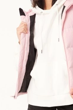 Classic Blush Down Puffer Vest -Fashion Clothing Store WDVE31S1401WMNSCLASSICDOWNVESTBLUSHPINK0653 1800x1800 1