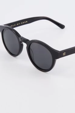 Eddie Sunglasses Black 9 Eddie Sunglasses Black -Fashion Clothing Store eddie black closeup