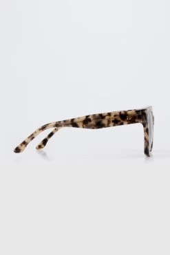 Maleika White Tortoise Sunglasses 9 Maleika White Tortoise Sunglasses -Fashion Clothing Store maleika whitetortoise side 3000x 1