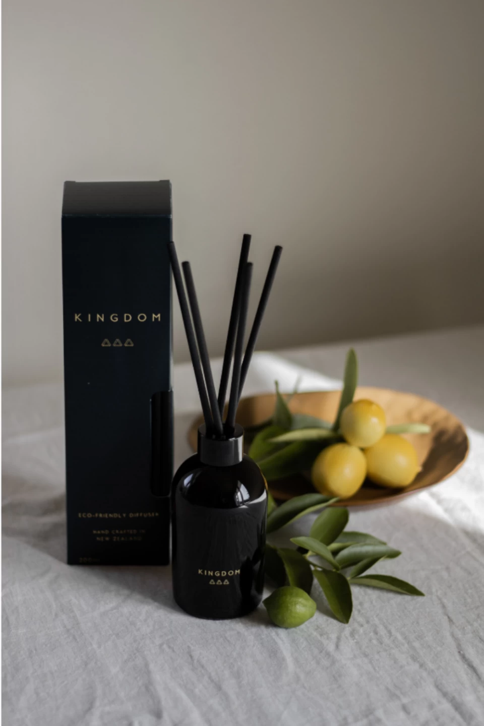 Lemongrass Lime Diffuser Silk Fibre 200ml 4 Lemongrass Lime Diffuser Silk Fibre 200ml - Image 2