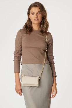 Lily Crossbody Parchment Bag With Chain 8 Lily Crossbody Parchment Bag With Chain -Fashion Clothing Store sabenss22lilyparchmentchaincrossbodymodel 22 5000x 1 e77fb99c a546 4b12 a688 810f0d7f76c8